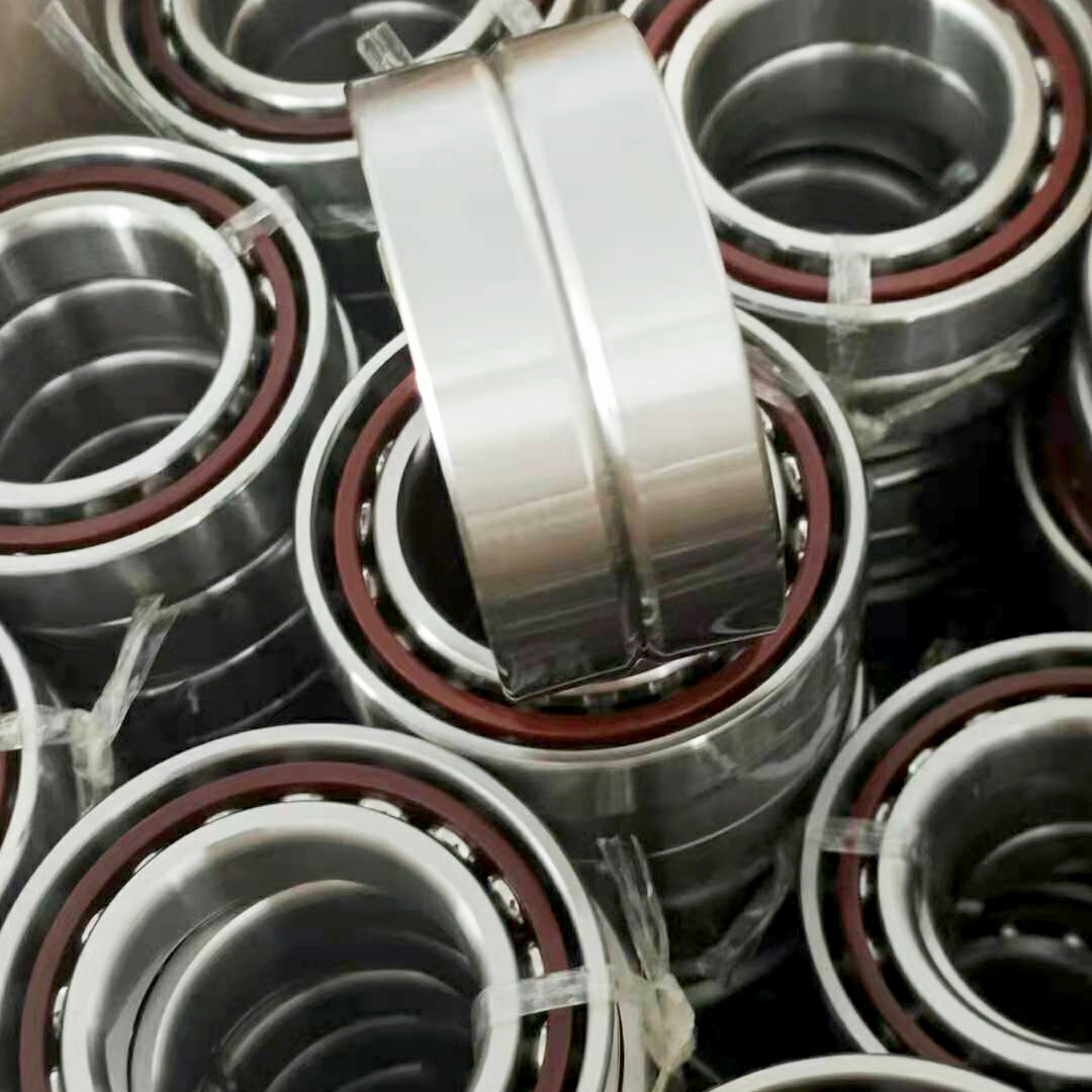 7005C P5 الكرة الاتصال الزاوي عالية الدقة / عالية السرعة تحمل 25 * 47 * 12 مم